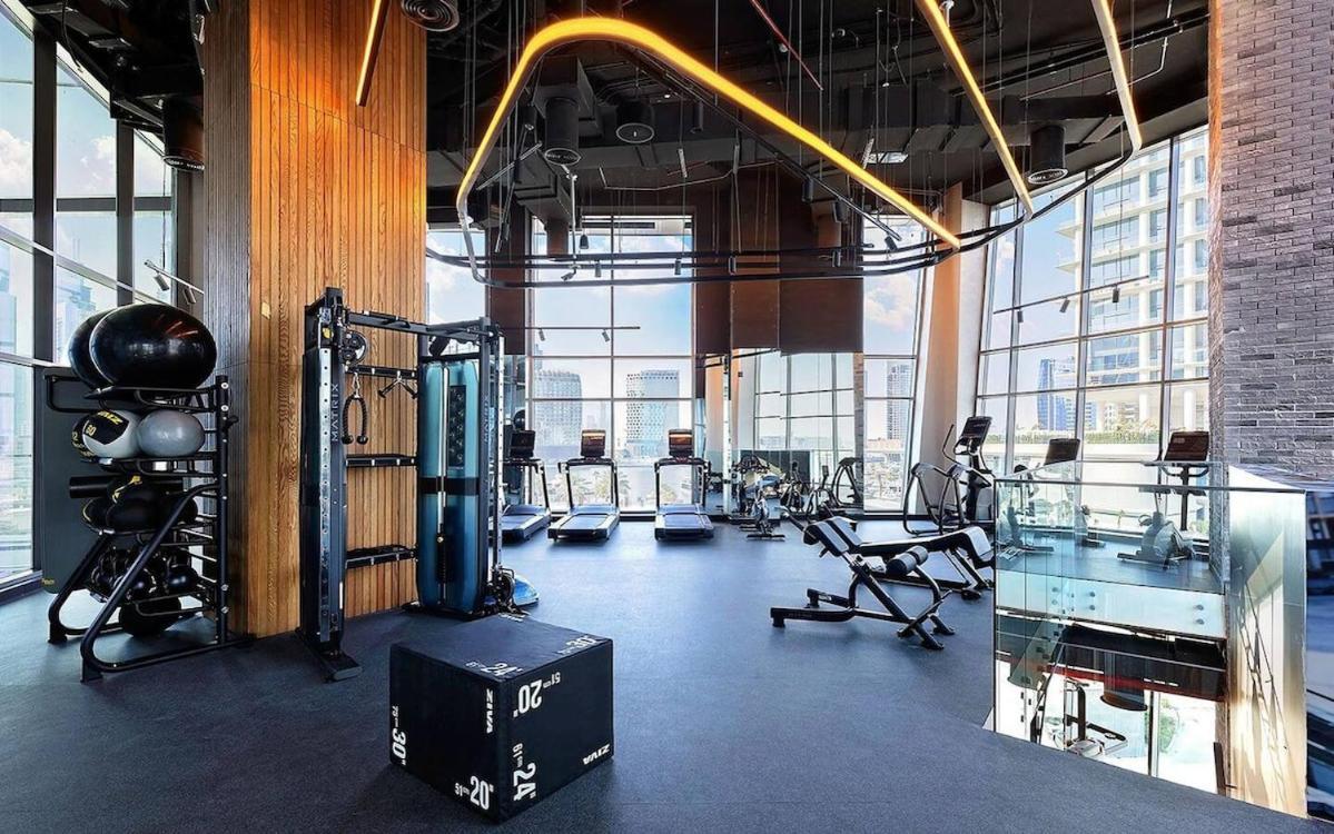 Tick- Lavish In 15 Northside W Skyline View Apartment